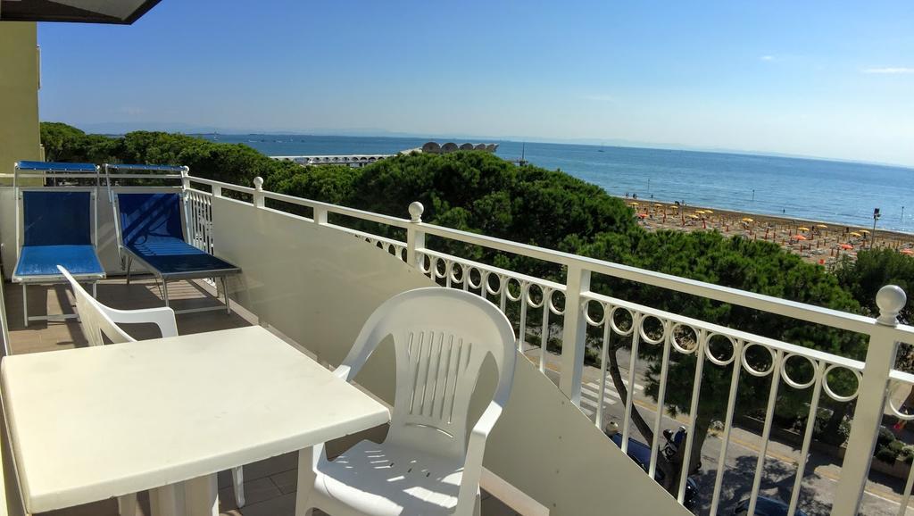 Hotel Miramare Lignano Sabbiadoro Exteriör bild