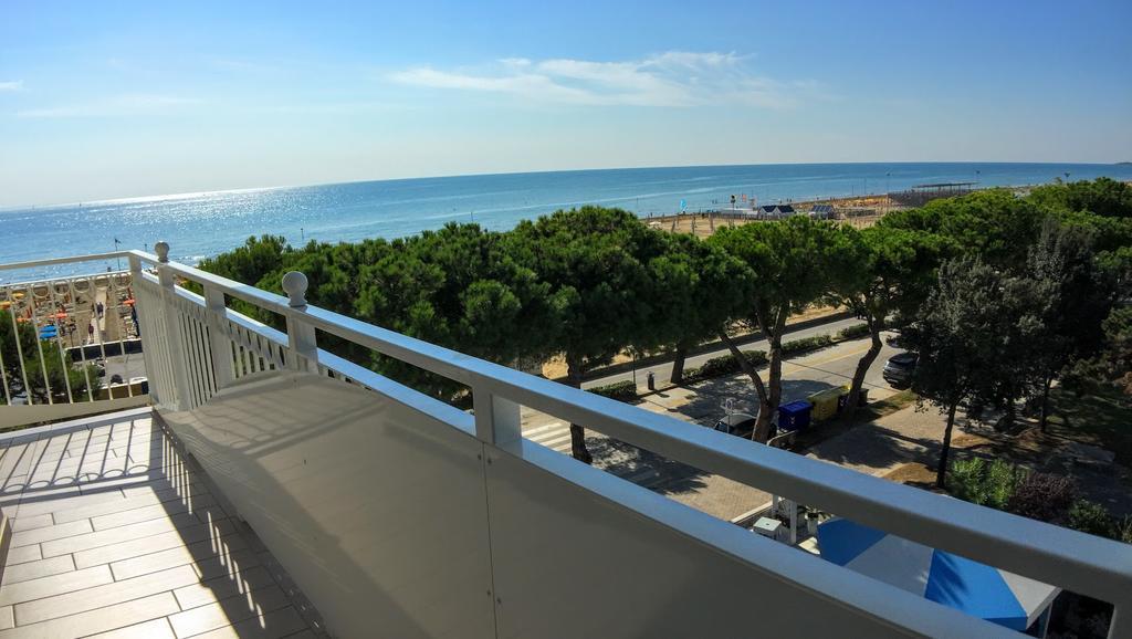 Hotel Miramare Lignano Sabbiadoro Exteriör bild