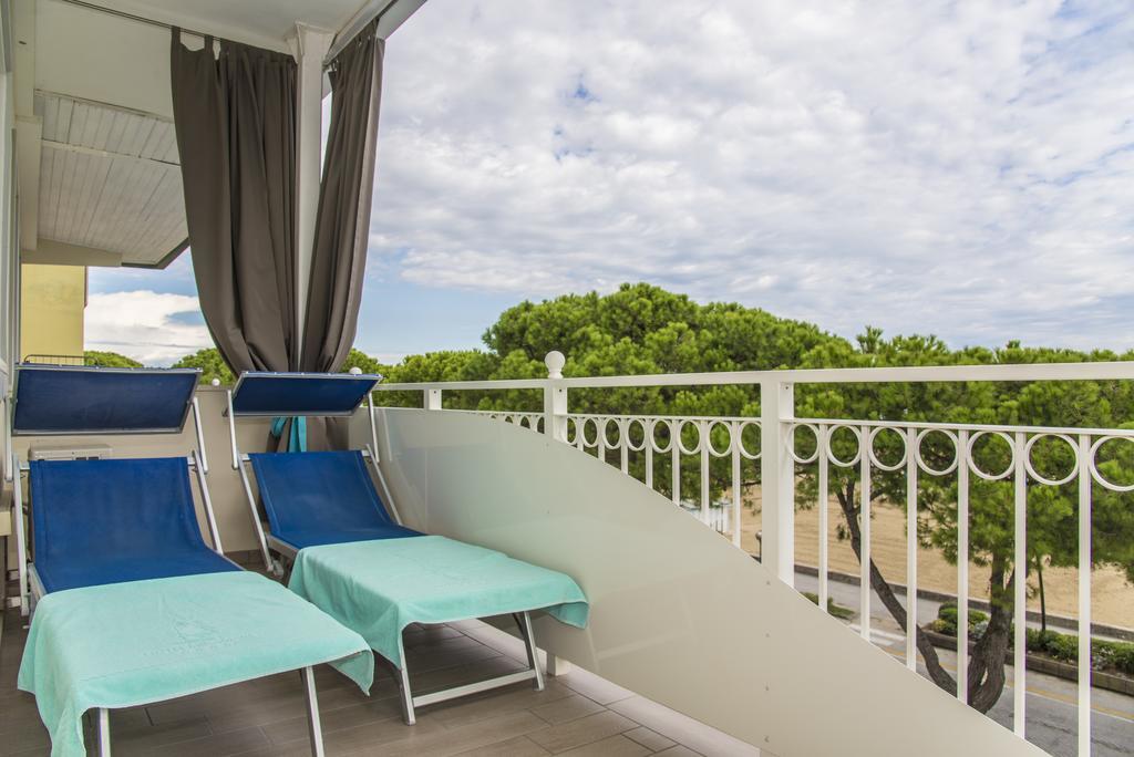 Hotel Miramare Lignano Sabbiadoro Exteriör bild