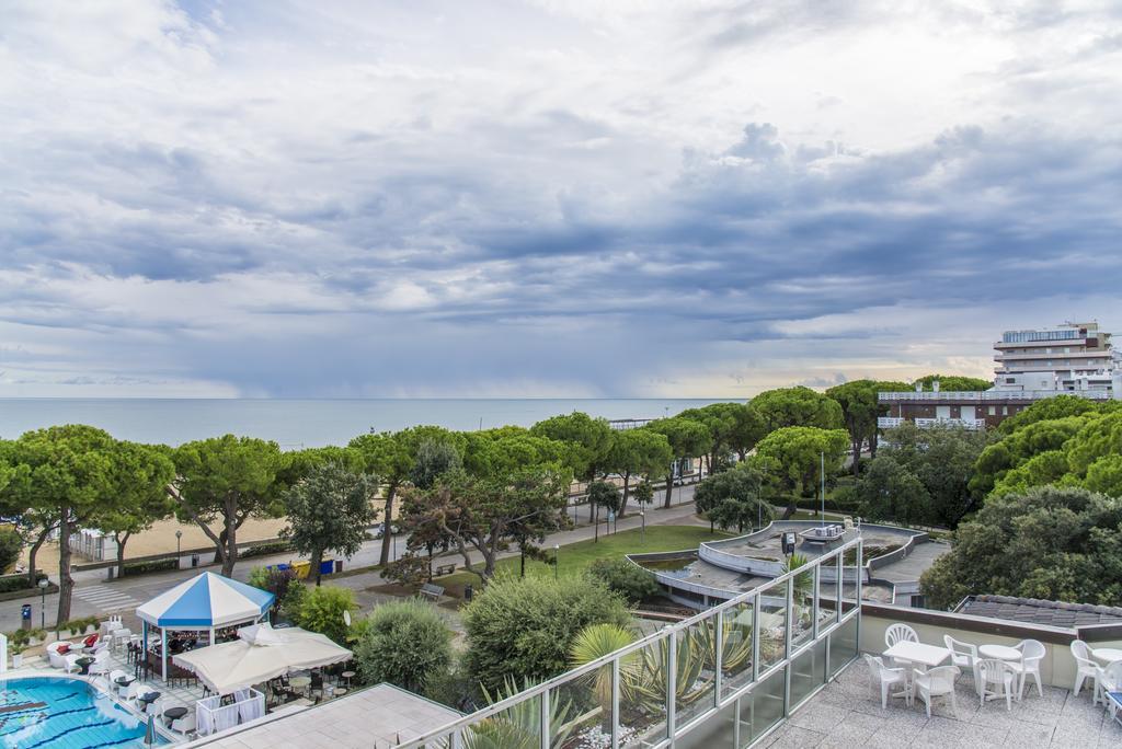 Hotel Miramare Lignano Sabbiadoro Exteriör bild