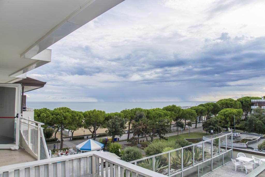 Hotel Miramare Lignano Sabbiadoro Exteriör bild