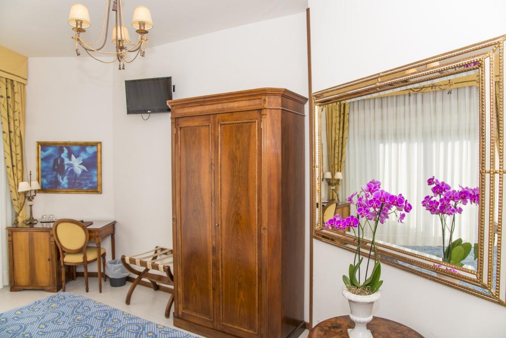 Hotel Miramare Lignano Sabbiadoro Exteriör bild