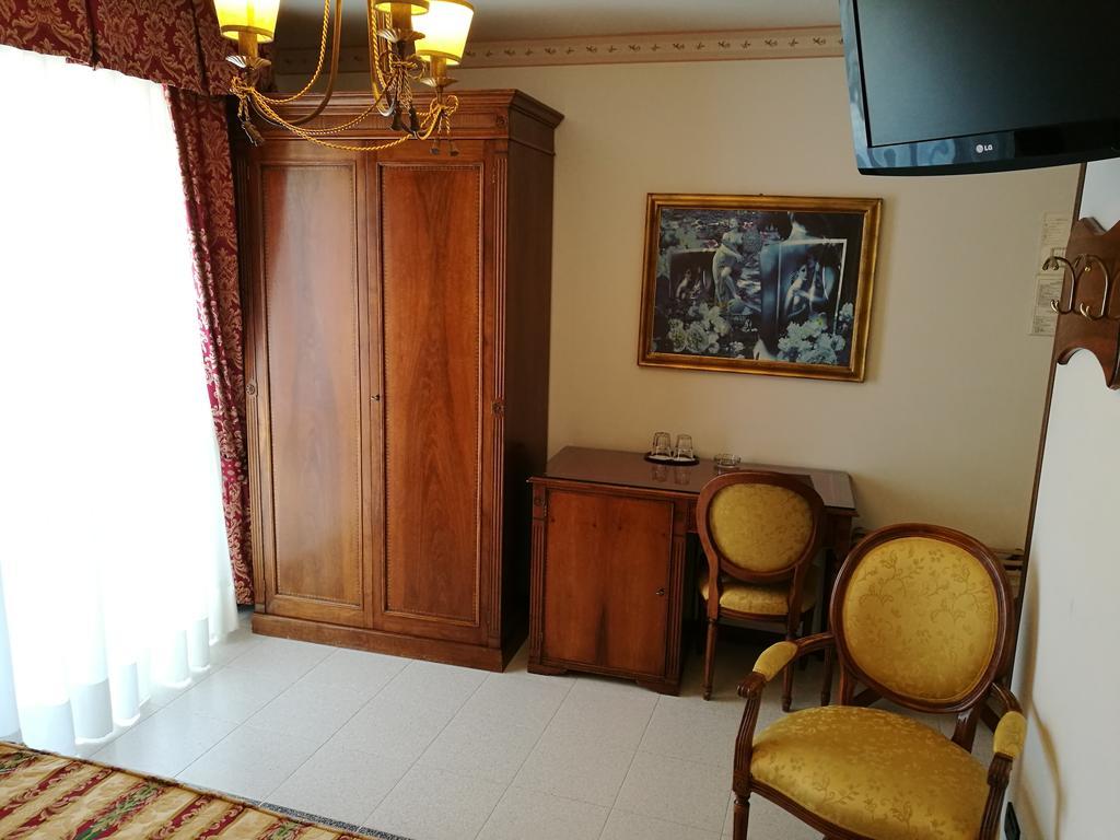 Hotel Miramare Lignano Sabbiadoro Exteriör bild